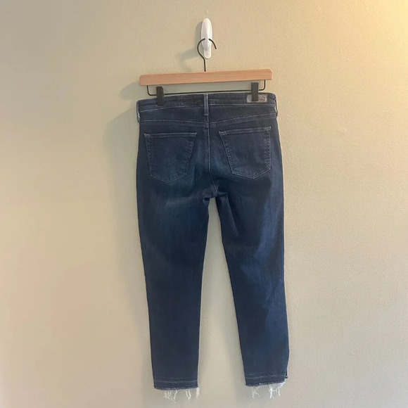 AG The Stevie Mid Rise Slim Straight Capri Jeans Size 27 Medium Wash - Picture 6 of 9